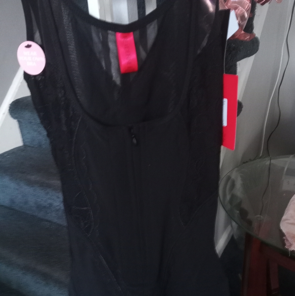 MiD _THIGH SHAPING Body Suit